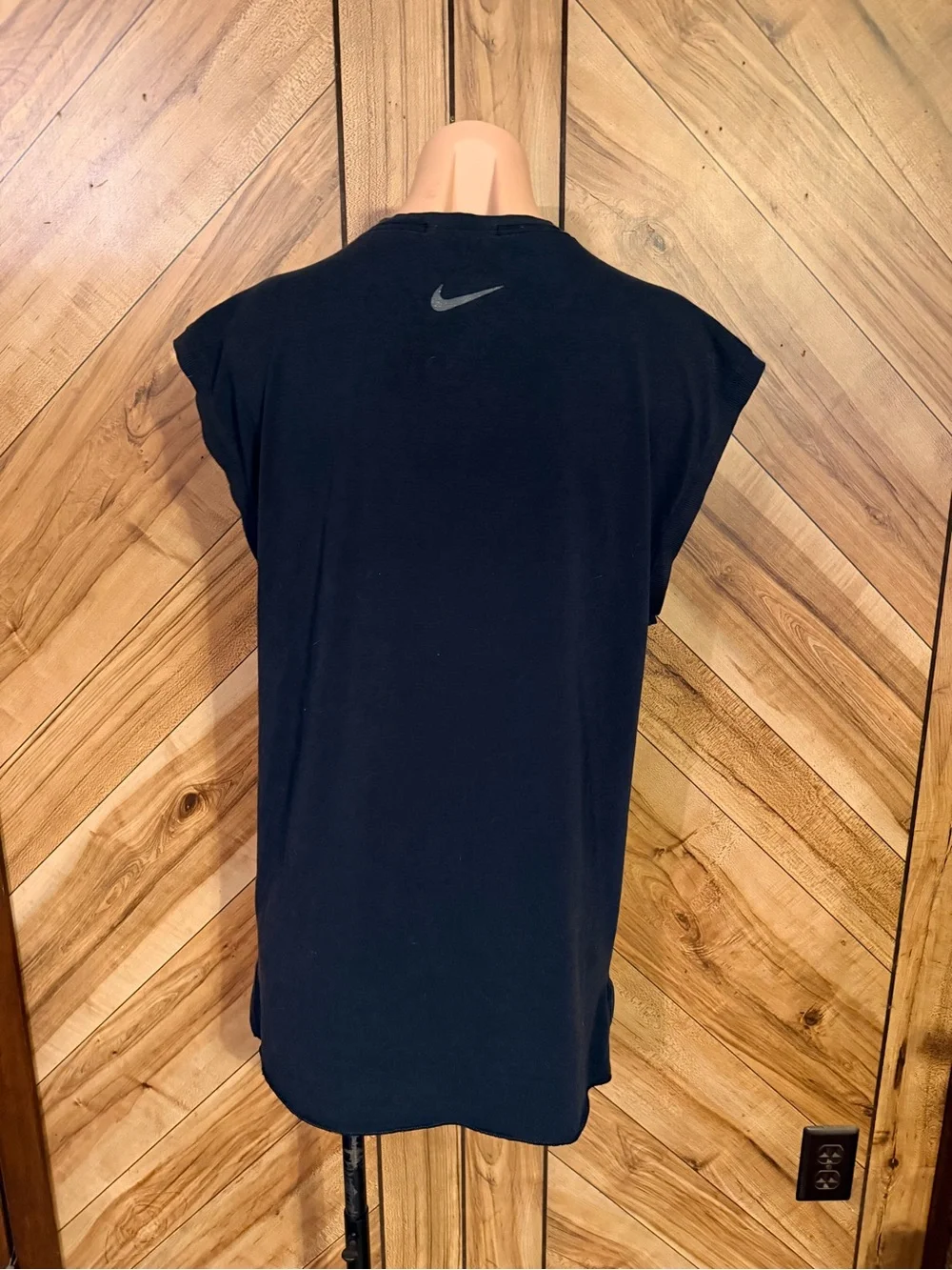 Nike Womens S Dri-Fit Black Muscle Tank Top Yoga Workout Athletic Tee